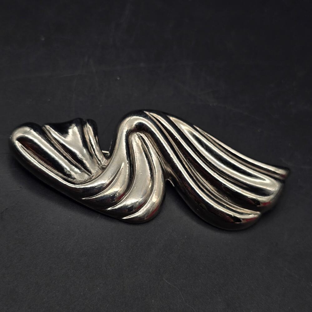 Silver Tone Wave Wavey Brooch Ribbon Vintage 1990s Jewelry